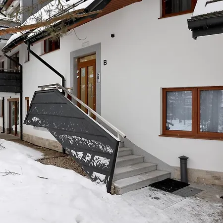 Underground Bogdanskiego By Renters Appartement